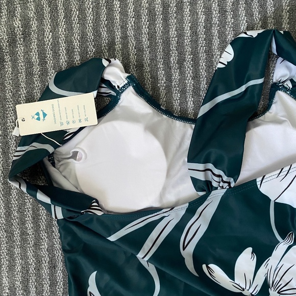 Lovely Floral Ruched Green One Piece Swim Suit - Picture 5 of 15
